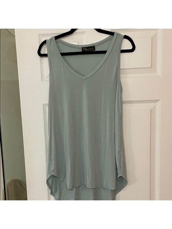 Tops - Women's Sleeveless V-Neck Tank - Light Blue